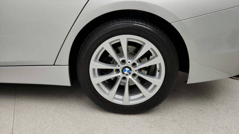 2017 BMW 3 Series 320i