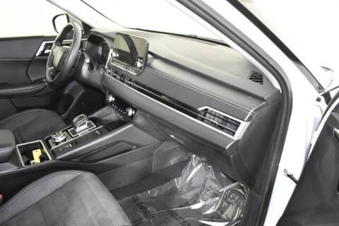 2024 Mitsubishi Outlander PHEV SE