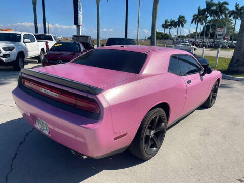 2014 Dodge Challenger SXT