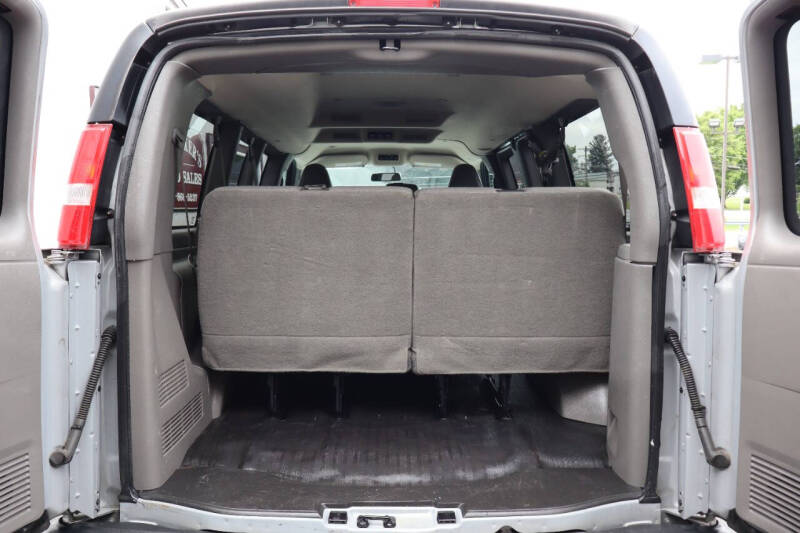 2018 Chevrolet Express LS 2500