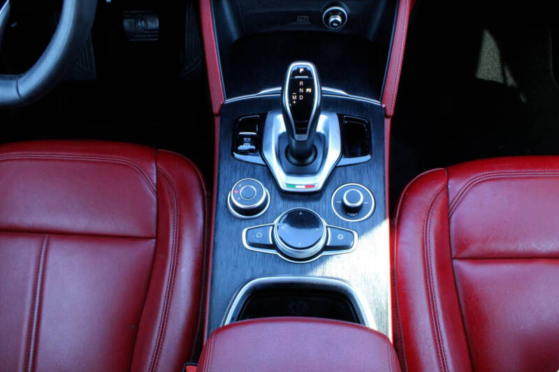 2020 Alfa Romeo Stelvio