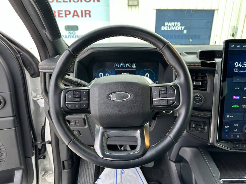 2023 Ford Expedition MAX Platinum