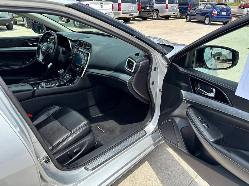 2017 Nissan Maxima