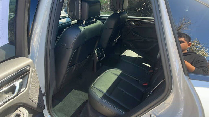 2024 Porsche Macan S