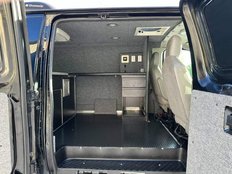 2009 Ford E-Series E-150