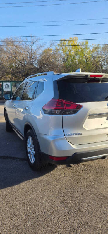 2018 Nissan Rogue SV