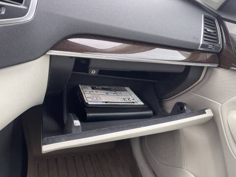 2019 Volvo XC90 T5 Momentum