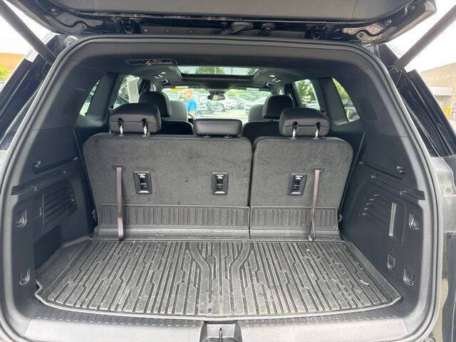 2024 GMC Acadia Elevation