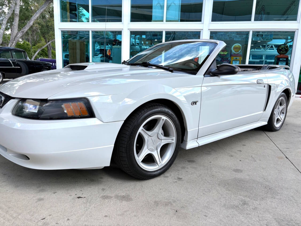 2001 Ford Mustang 12
