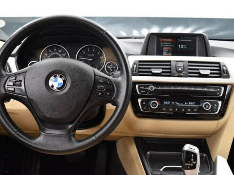2018 BMW 3 Series 320i xDrive