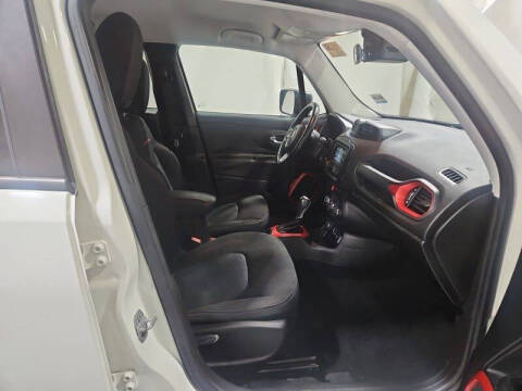 2016 Jeep Renegade Trailhawk