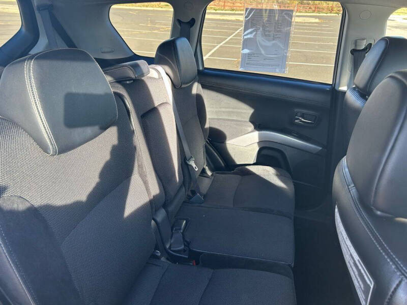 2010 Mitsubishi Outlander XLS