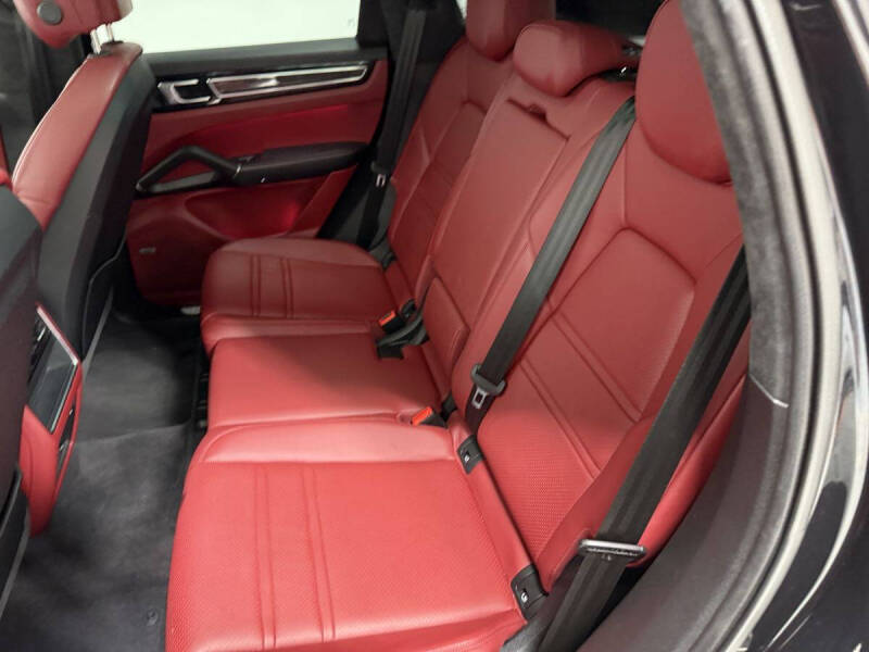 2022 Porsche Cayenne