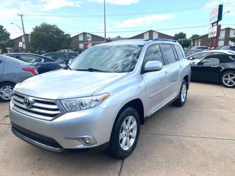 2011 Toyota Highlander for sale at Car Gallery in Oklahoma City OK
