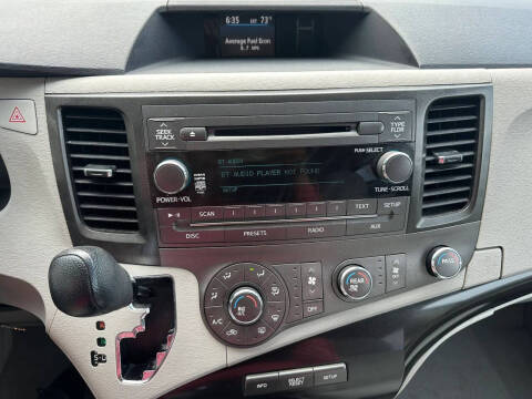2011 Toyota Sienna