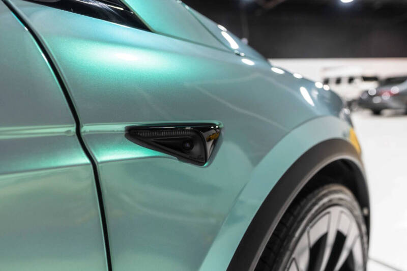 2023 Tesla Model X Standard Range