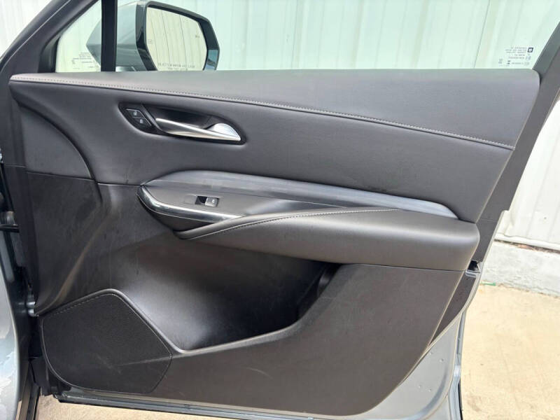 2024 Cadillac XT4 Premium Luxury