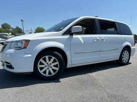 2015 Chrysler Town and Country for sale at Beckham's Used Cars in Milledgeville GA