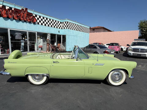 1956 Ford Thunderbird