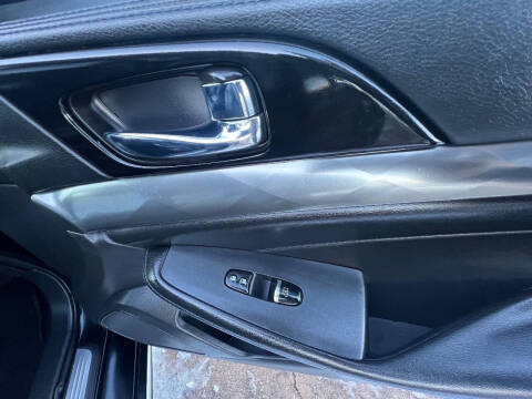 2017 Nissan Maxima 3.5 SR