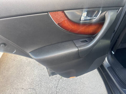2009 Infiniti FX35