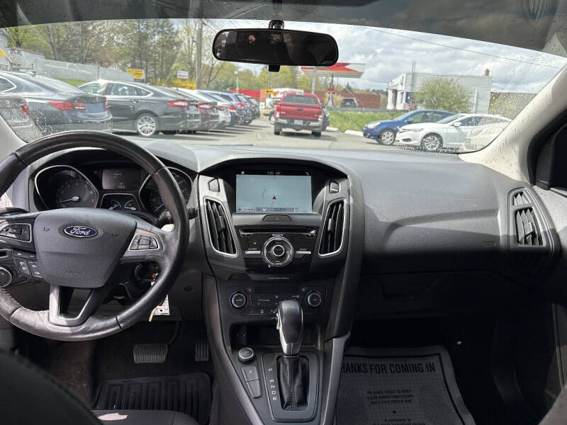 2017 Ford Focus SEL