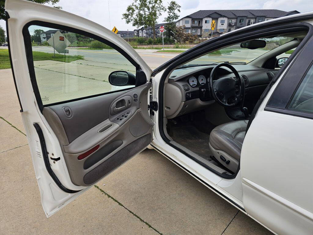 2004 Dodge Intrepid for sale at Bigfoot Auto in Hiawatha, IA