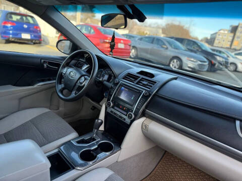 2013 Toyota Camry Hybrid