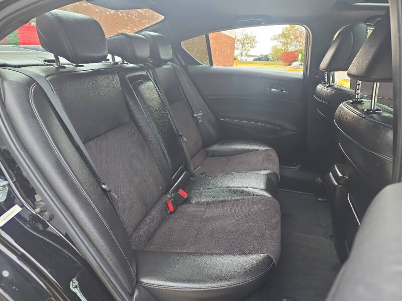 2016 Acura ILX w/Tech w/A-SPEC