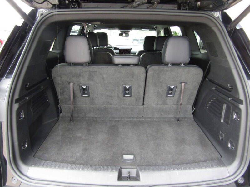 2024 GMC Acadia Elevation
