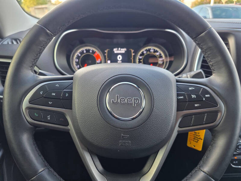 2019 Jeep Cherokee Latitude