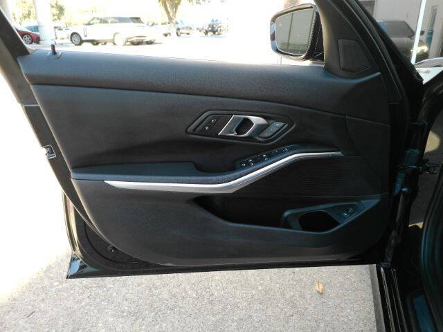 2024 BMW 3 Series 330i