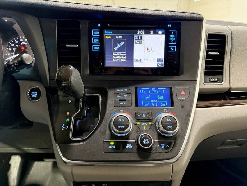 2015 Toyota Sienna