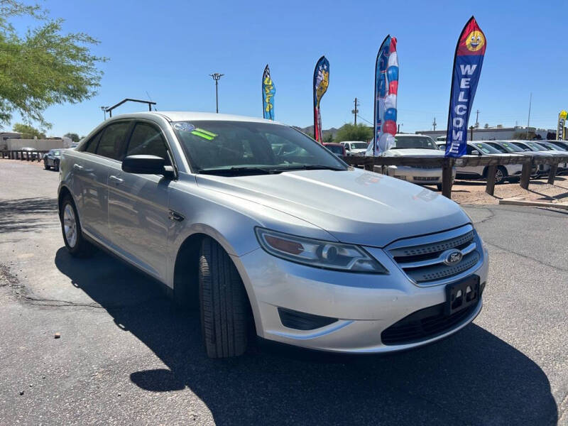 2011 Ford Taurus SE
