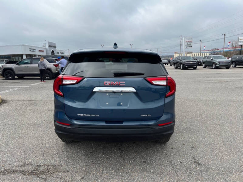 2024 GMC Terrain SLE