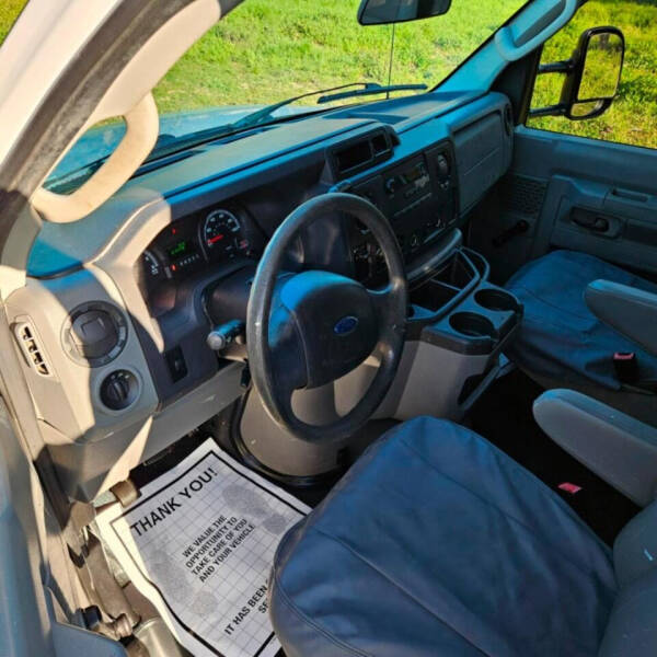 2011 Ford E-Series E-150