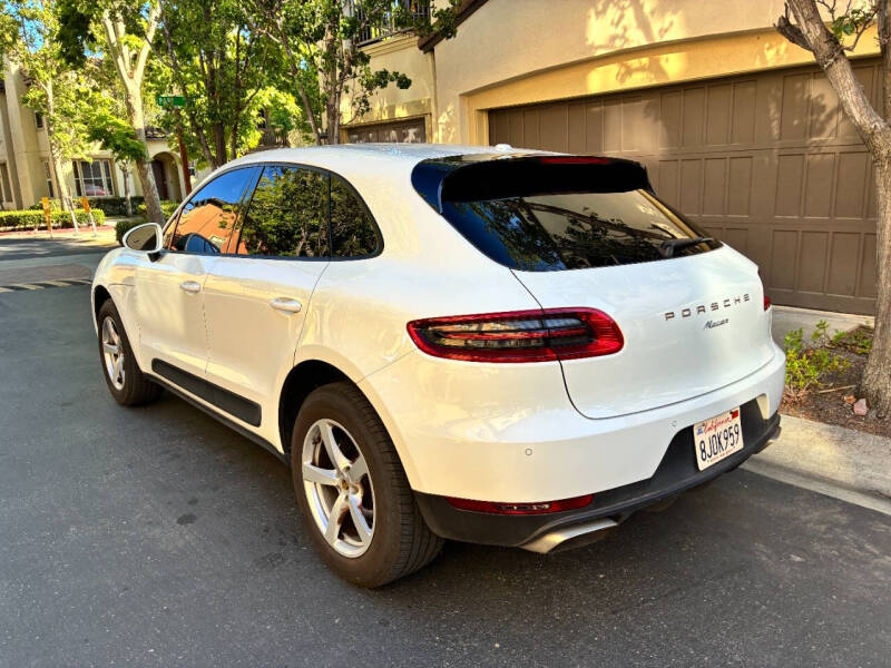 2017 Porsche Macan