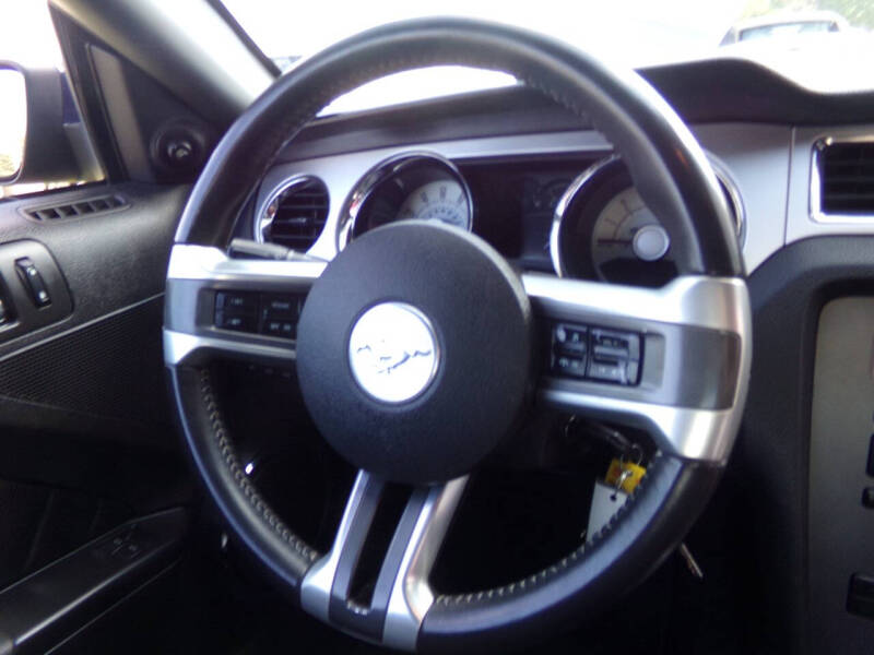 2010 Ford Mustang V6 Premium