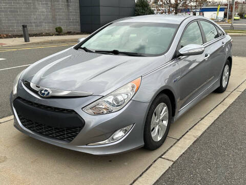 2015 Hyundai Sonata Hybrid for sale at Bavarian Auto Gallery in Bayonne NJ