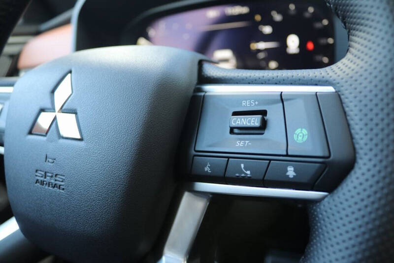 2025 Mitsubishi Outlander SEL