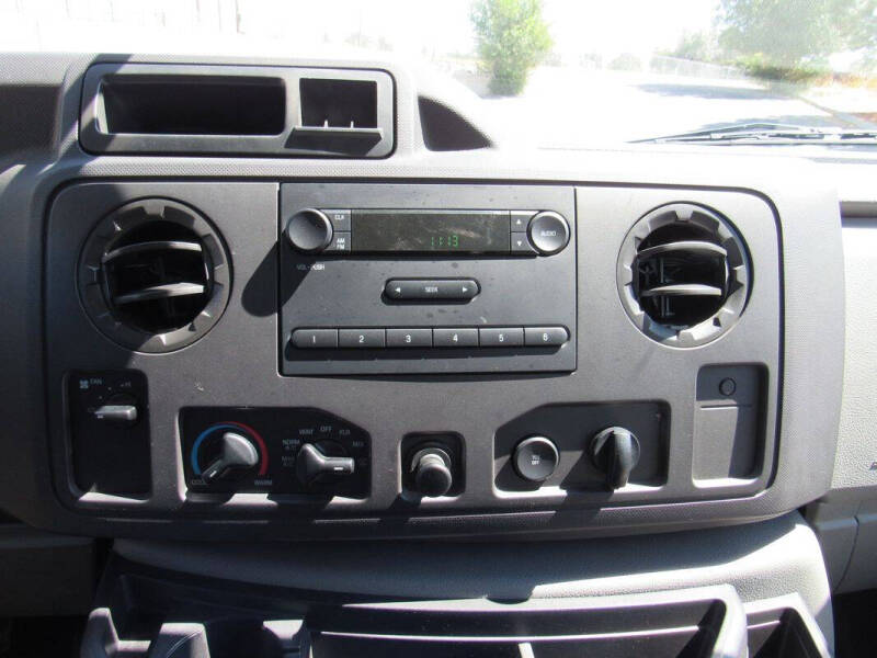 2011 Ford E-Series E-250