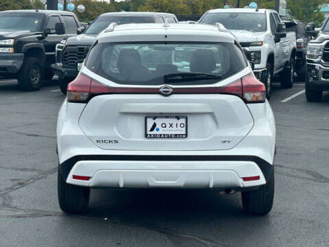 2024 Nissan Kicks SV