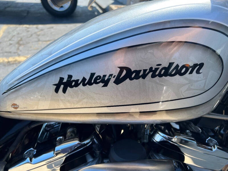 2003 Harley-Davidson Sportster 100th Year XL883C