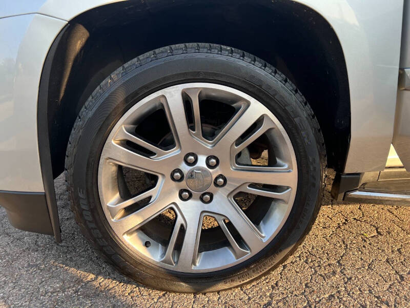 2018 Cadillac Escalade Luxury