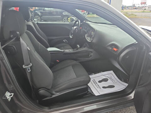 2021 Dodge Challenger SXT