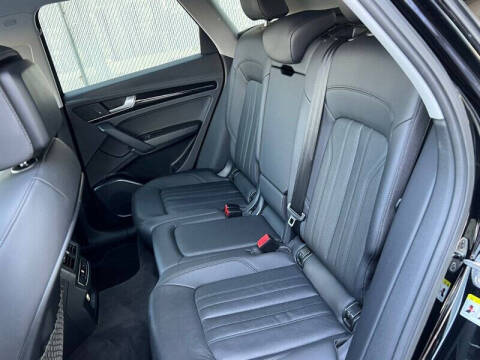 2020 Audi Q5 e quattro Premium 55 TFSI