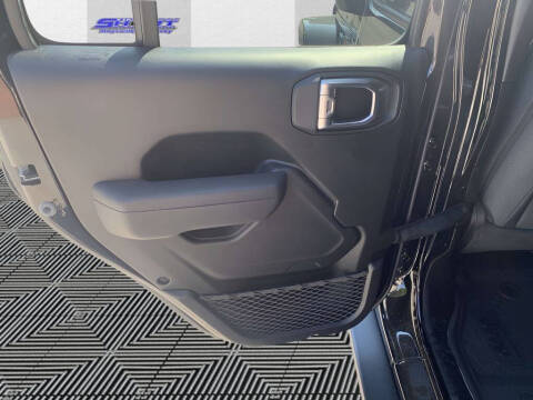 2024 Jeep Gladiator Sport