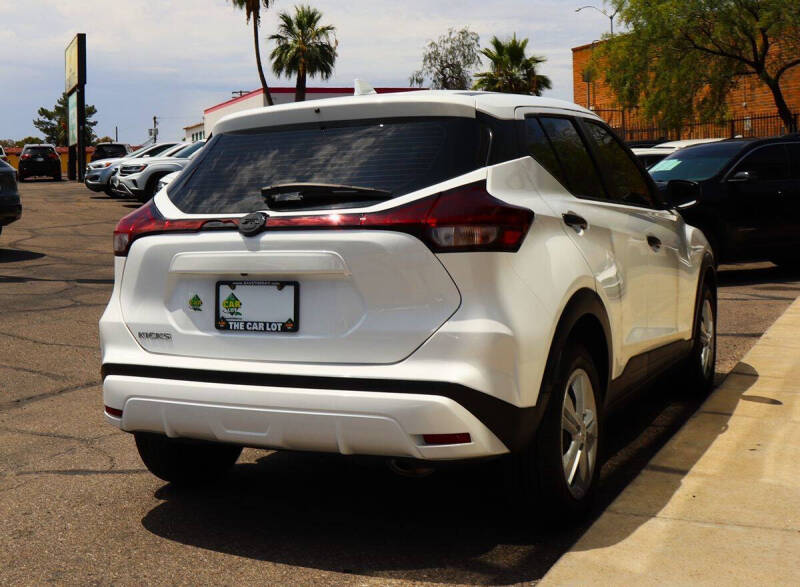 2024 Nissan Kicks S