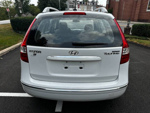 2011 Hyundai Elantra Touring SE