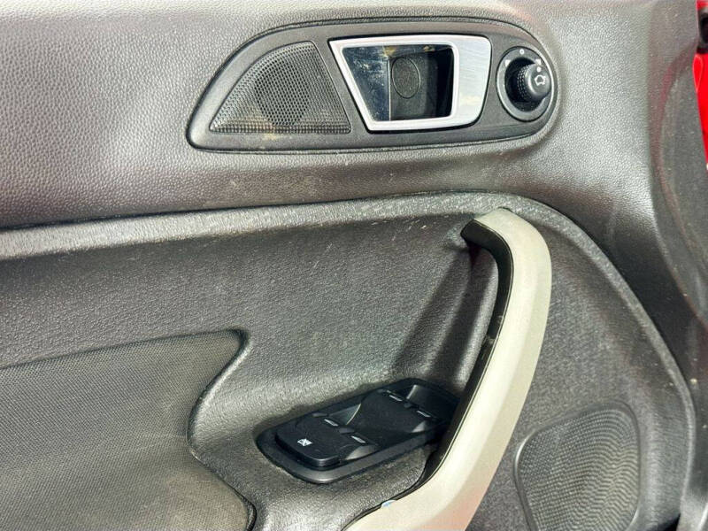 2015 Ford Fiesta SE